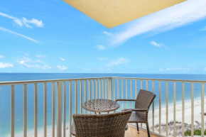 Penthouse Paradise: Gulf Views, Beachfront & Pool